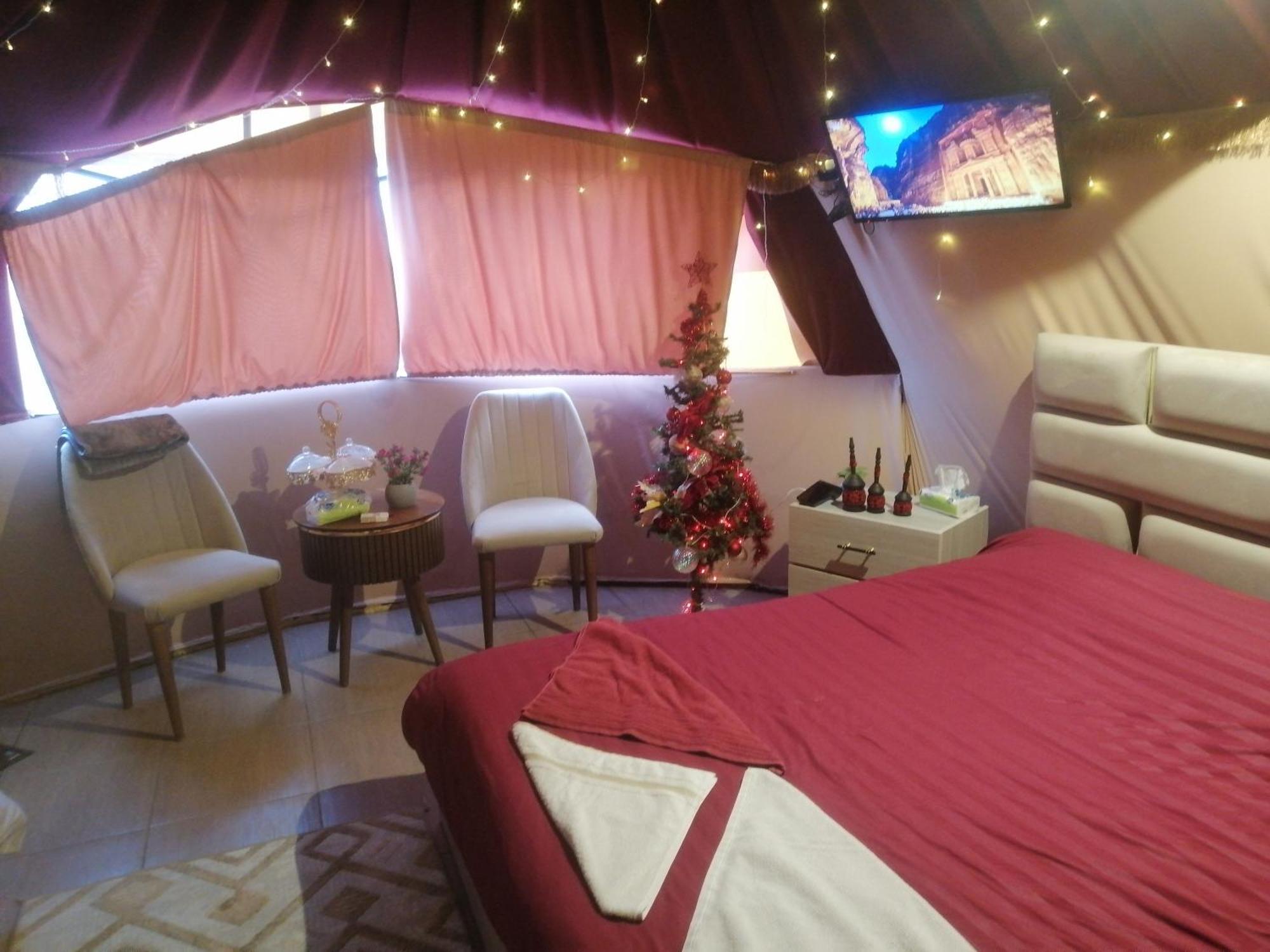 Bubble Castle House Hotel Karak Exterior photo