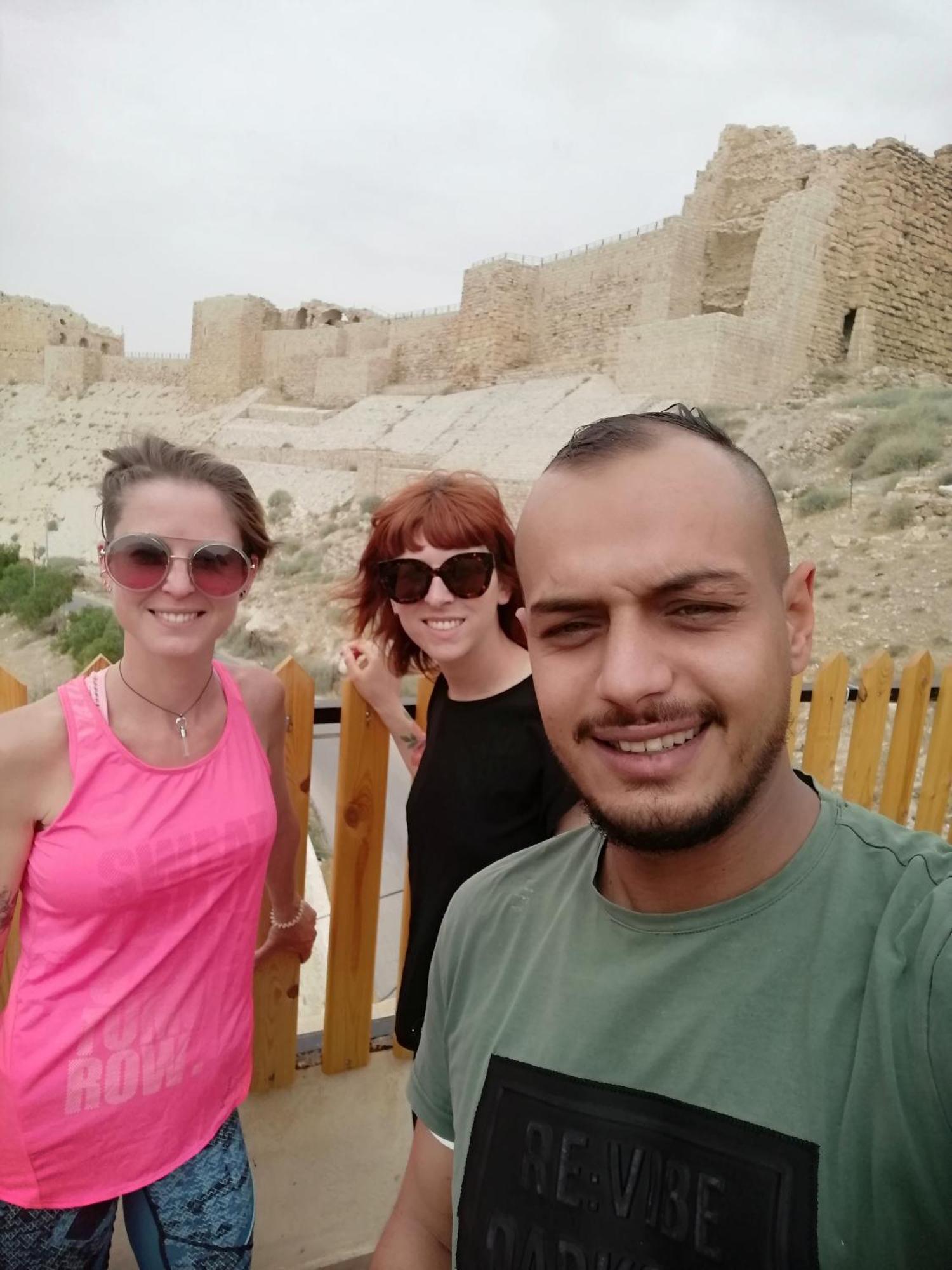 Bubble Castle House Hotel Karak Room photo